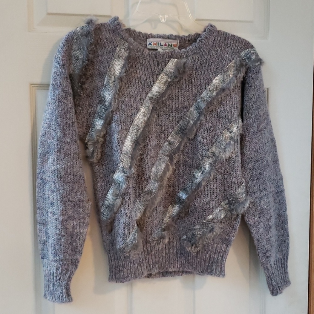 Grey snake skin (fake snake skin) and fur sweater